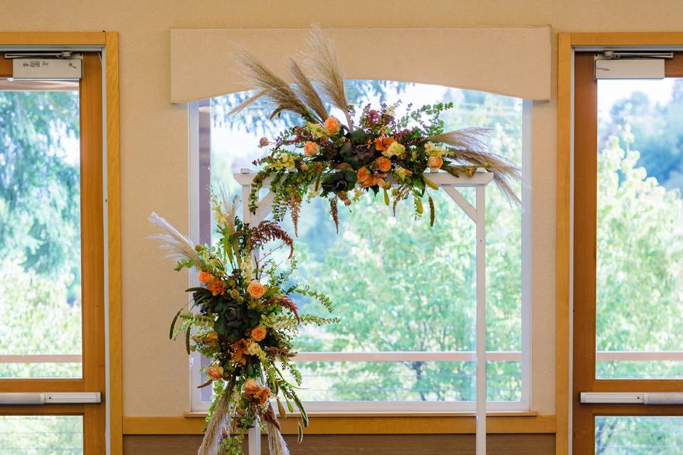 Ceremony Option - décor varies