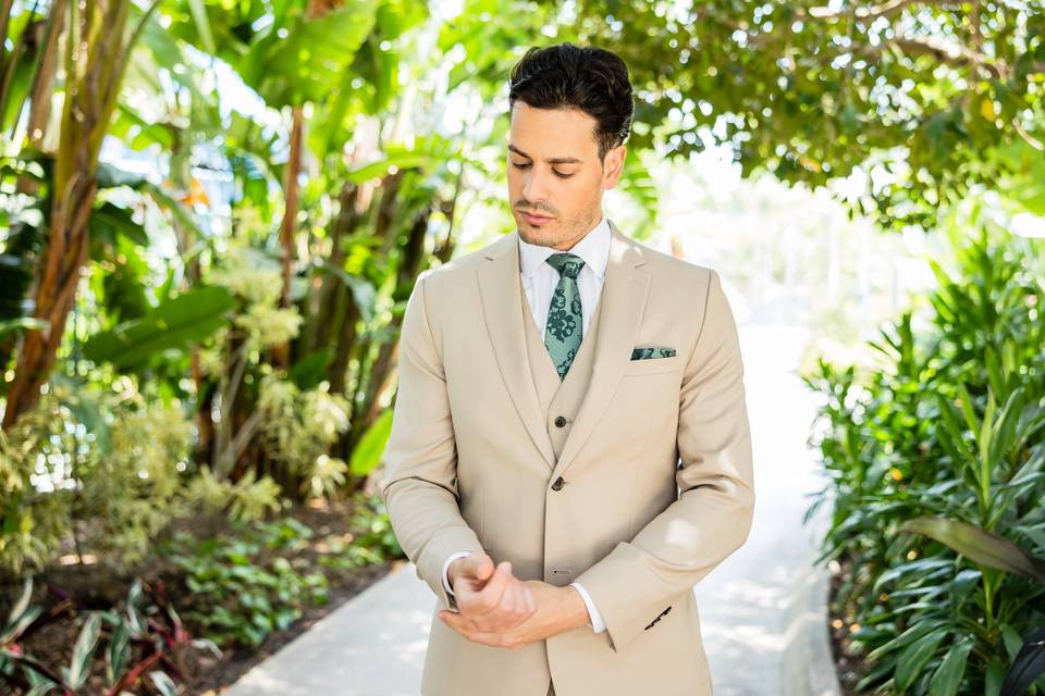 All shades on neutral suits