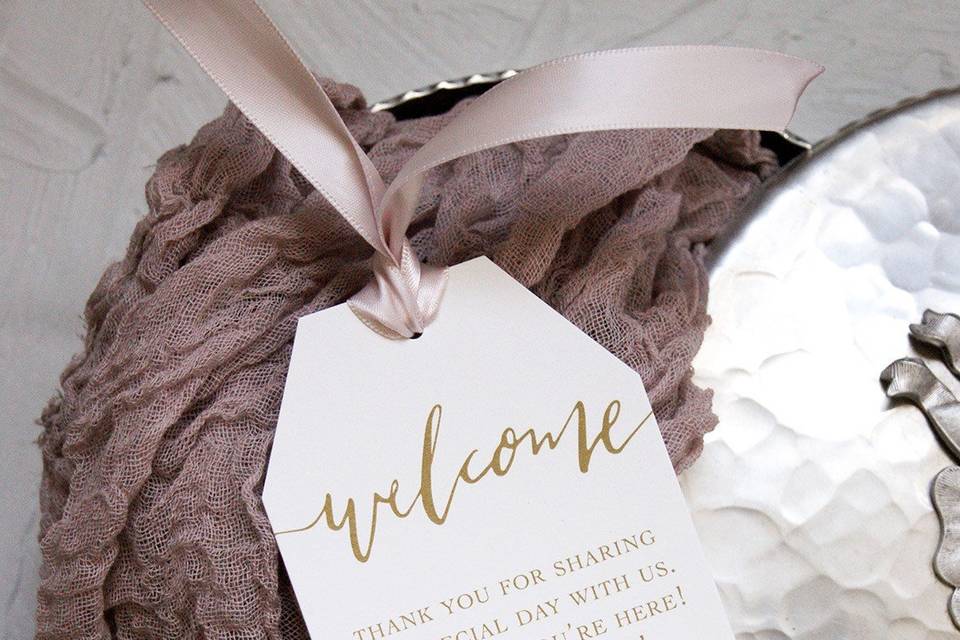Hotel guest wedding tag