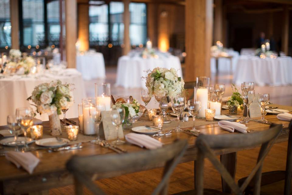 Head table setting