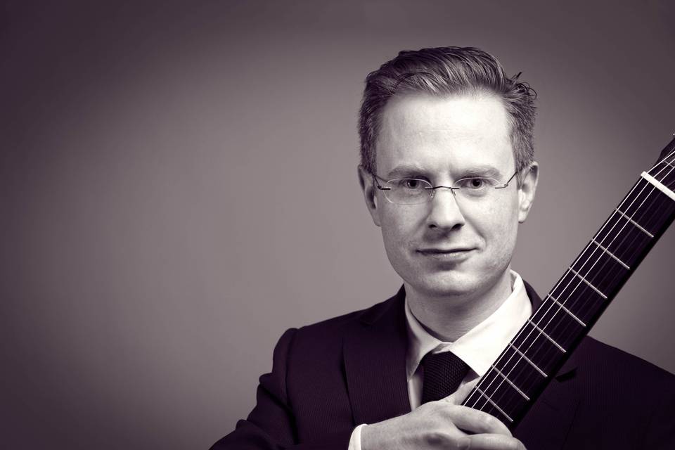 Daniel Corr, Classical Guitarist