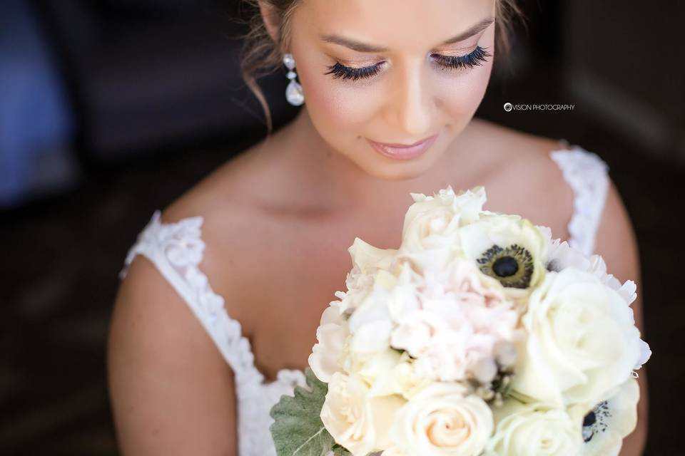 Bride holding her bouquet