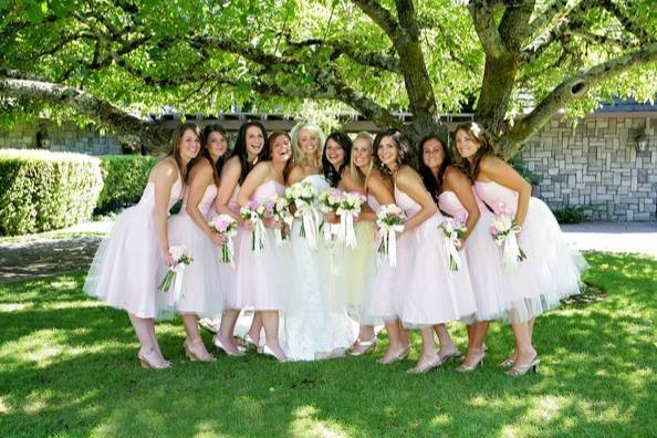 The bride with her bridesmaids