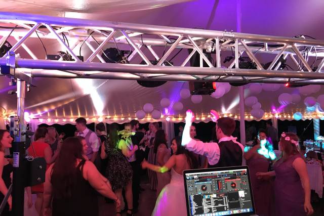 Keeping the dance floor going