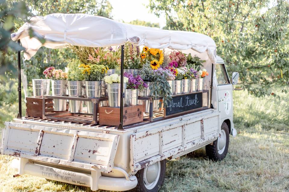 La Loretta's Floral Truck
