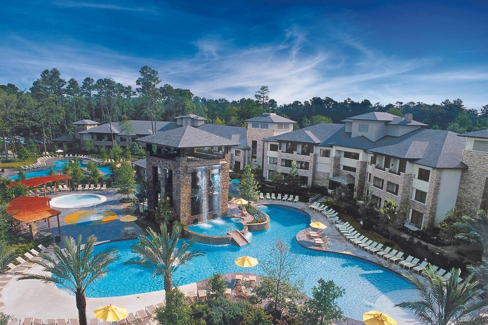 Forest Oasis Pool Complex