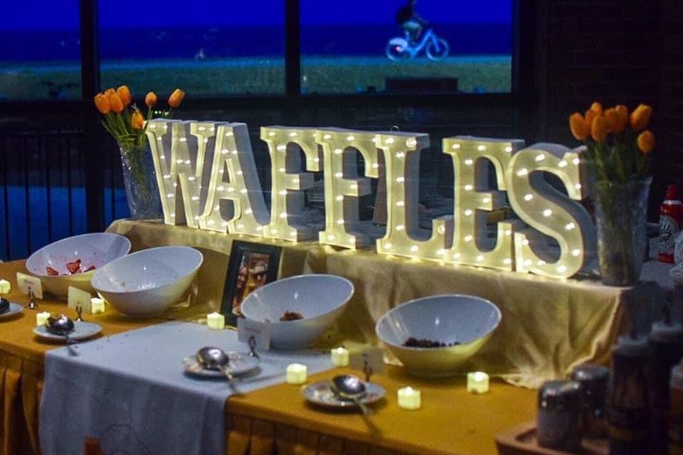 Waffle station lighting