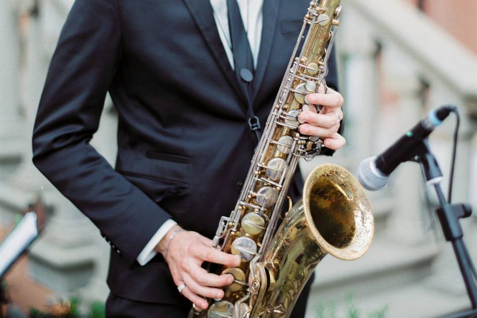 Swing band perfroming at Villa Mangiacane, Florence