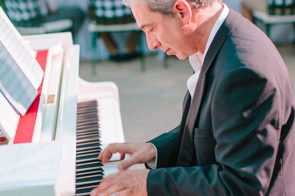 Jazz pianist performing at Hotel Splendido, Portofino