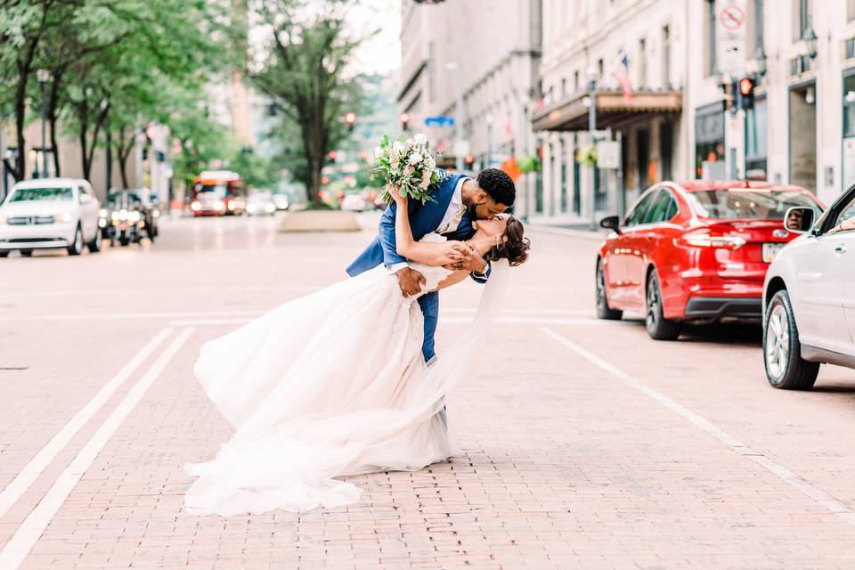 Downtown pittsburgh wedding