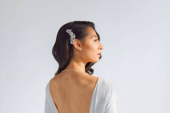 Side part wedding hair