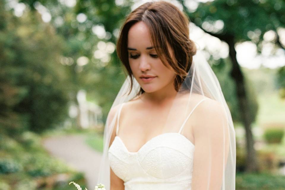 Bride holding bouquet