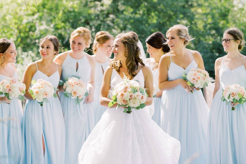 Bride with bridal party