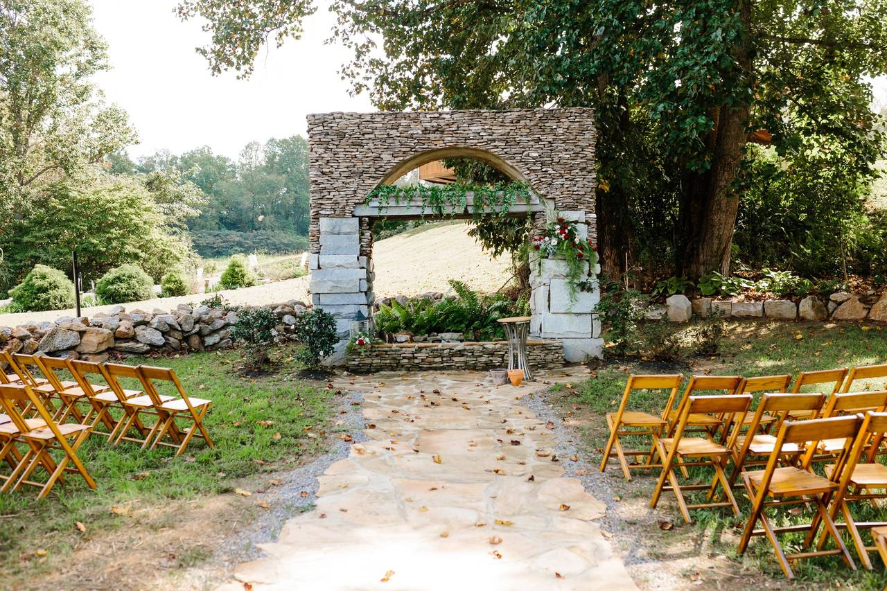 The Barn Event Center Of The Smokies - Barn & Farm Weddings - Townsend ...