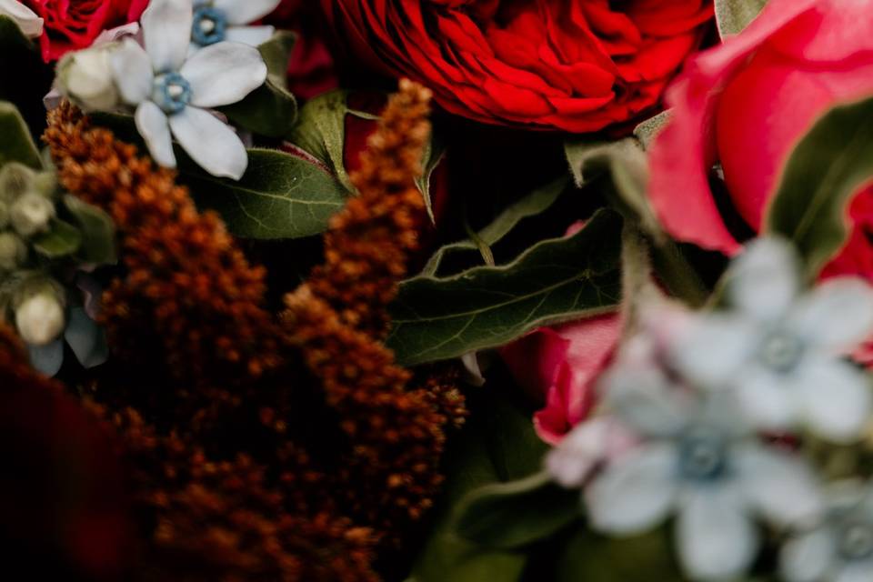 Red Garden Rose Bouquet