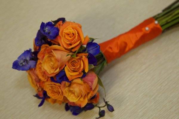 Go gators!!!
Orange and blue wedding flowers
bridesmaid bouquet