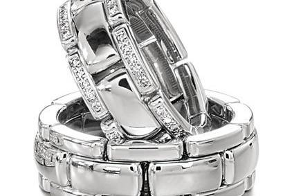 Furrer-Jacot matching men's and women's wedding bands.