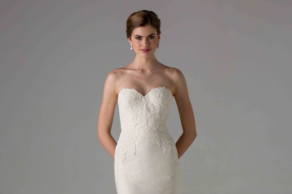 Uniquely Couture Bridal