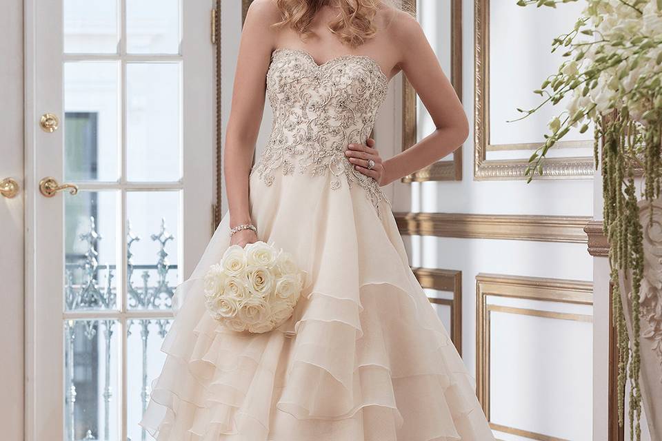 Uniquely Couture Bridal