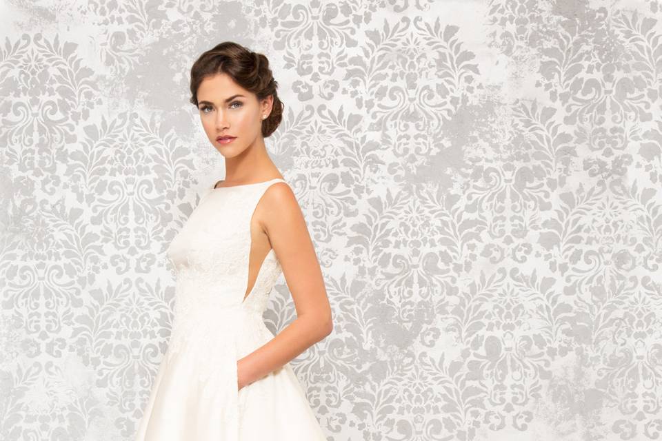 Uniquely Couture Bridal