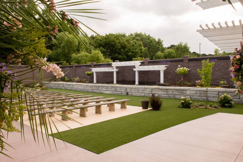 Outdoor Ceremony Garden