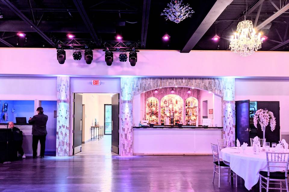 Royal Cliff Event Center