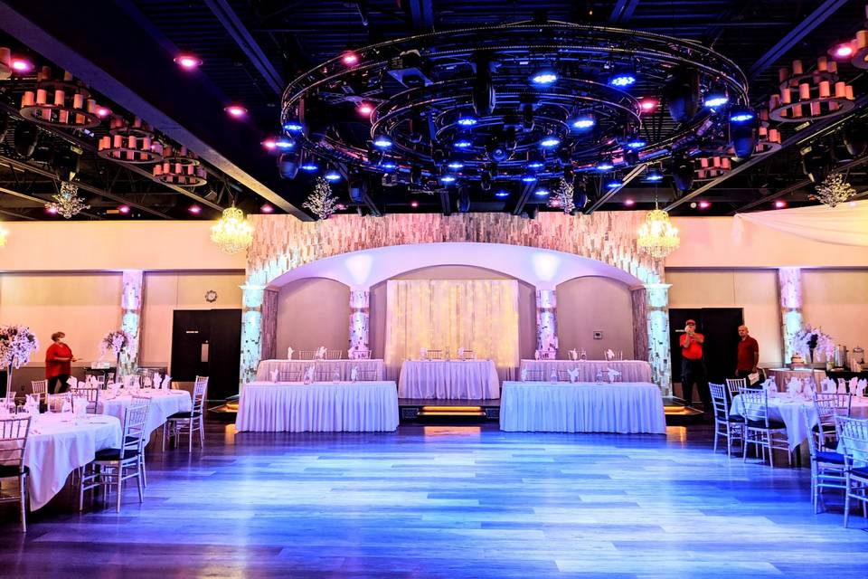 Royal Cliff Event Center