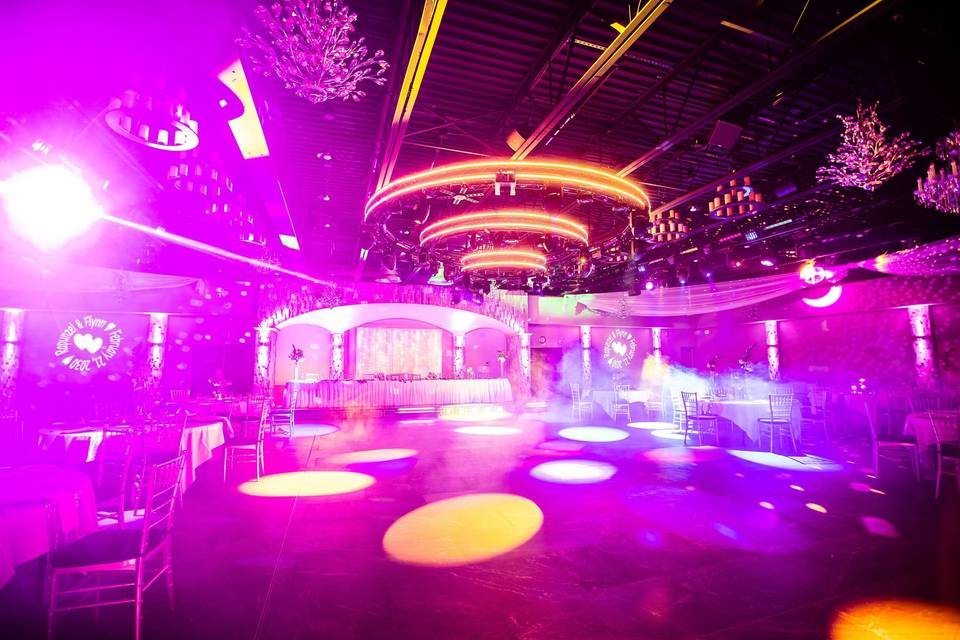 Royal Cliff Event Center