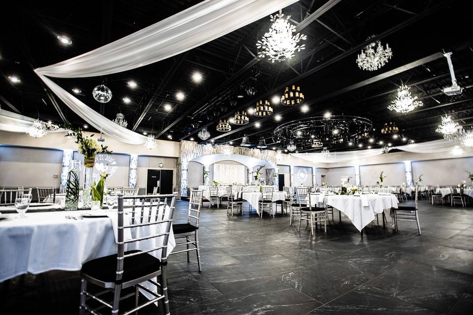 Royal Cliff Event Center