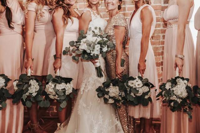 The bride with her bridesmaids