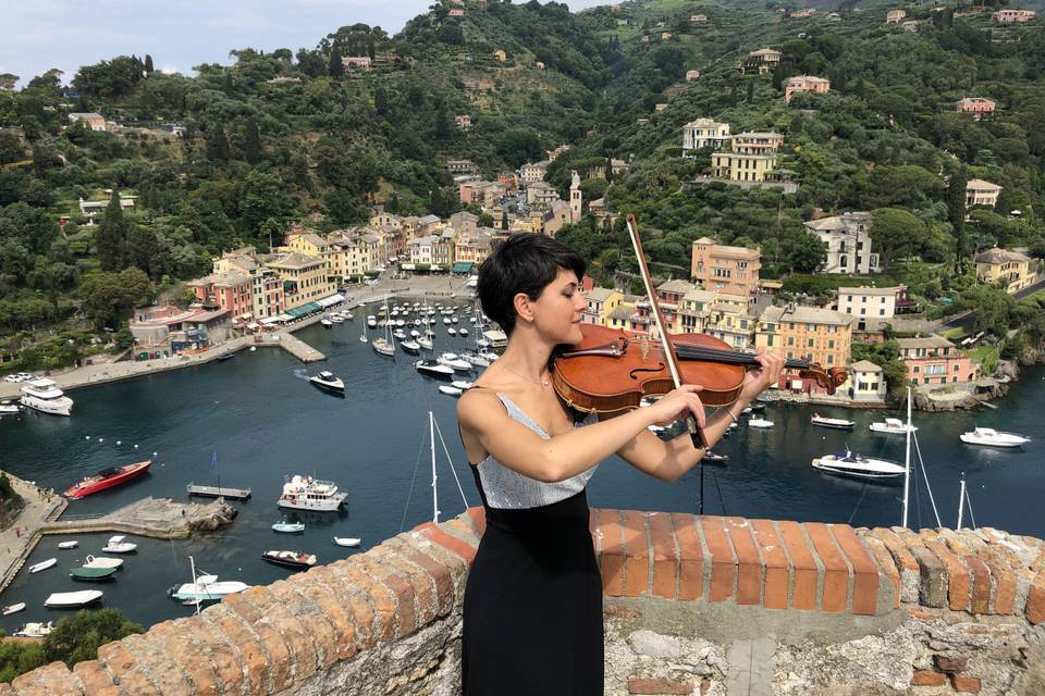 Giulia Ermirio Violist