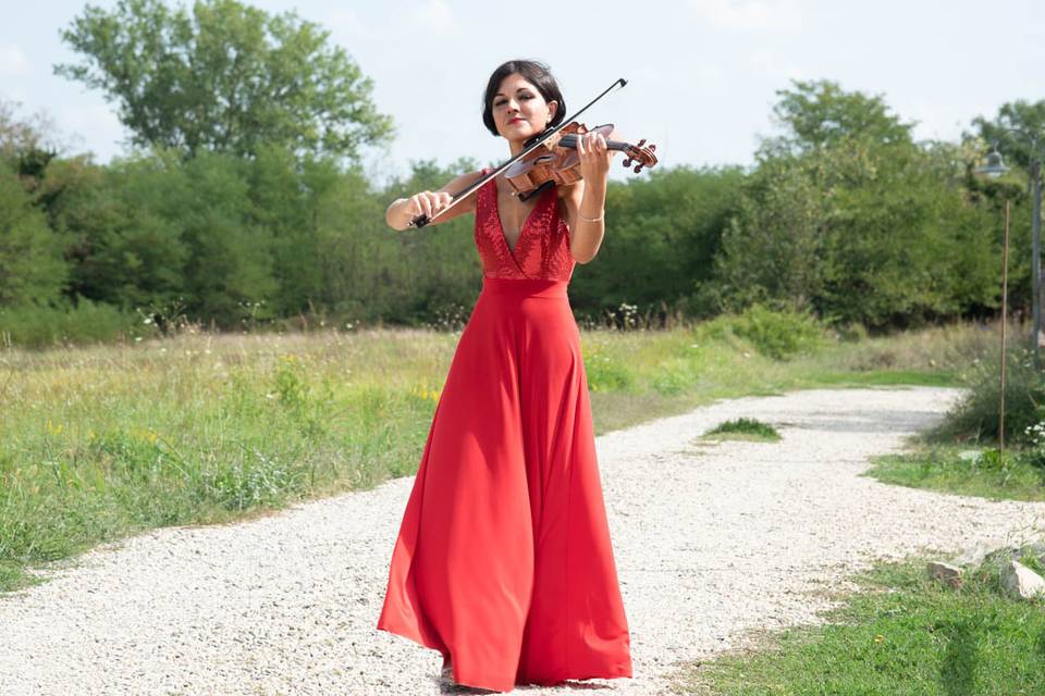 Giulia Ermirio Violist