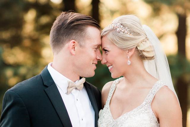 Portrait of the happy couple - Kelly Laramore Photography