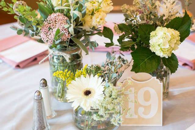 Table centerpiece