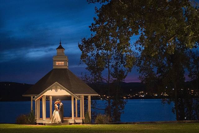 An Affair by the Lake