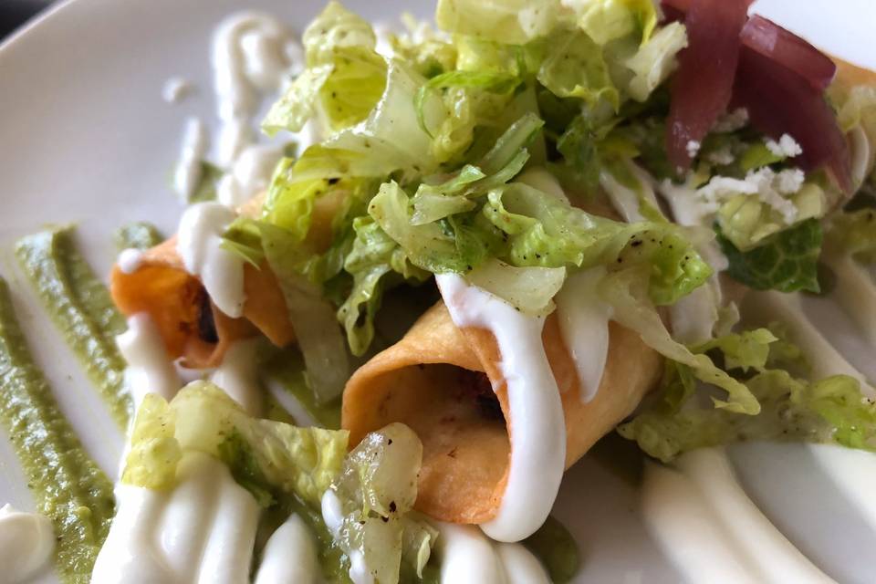 Flautas de Pollo