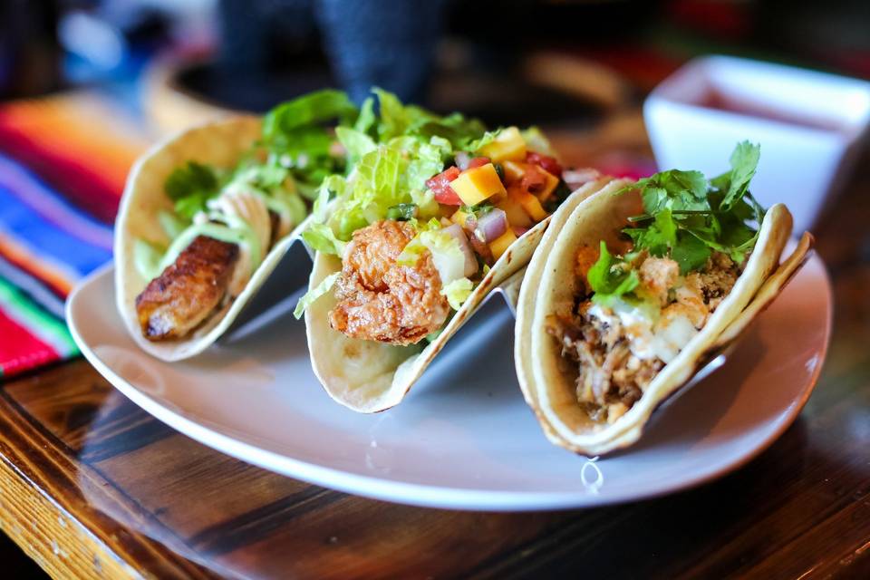 Tacos (fish, shrimp, chicken)