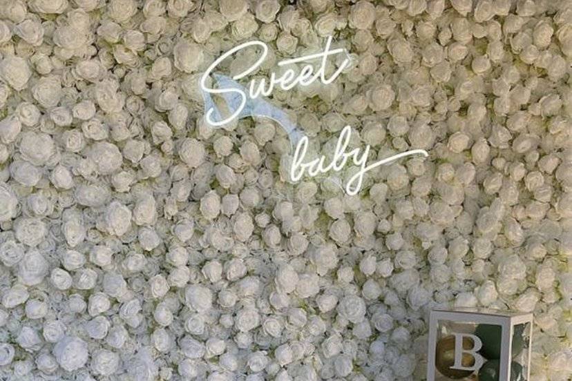 Sweet baby & Lucia Flower Wall