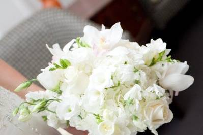 White flower bouquet