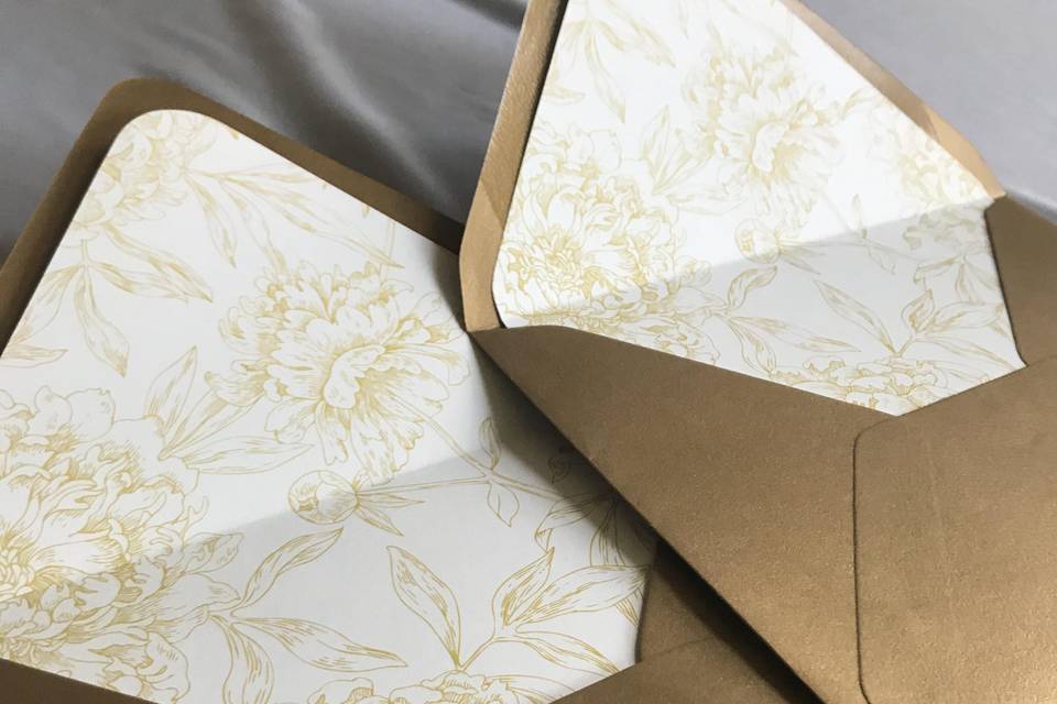 Gold envelopes with liners