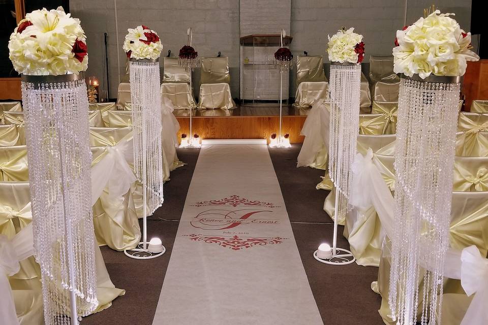 Aisle Decor