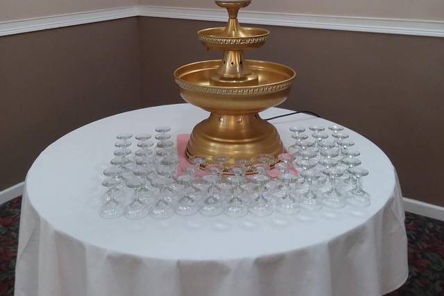 Champaign fountain