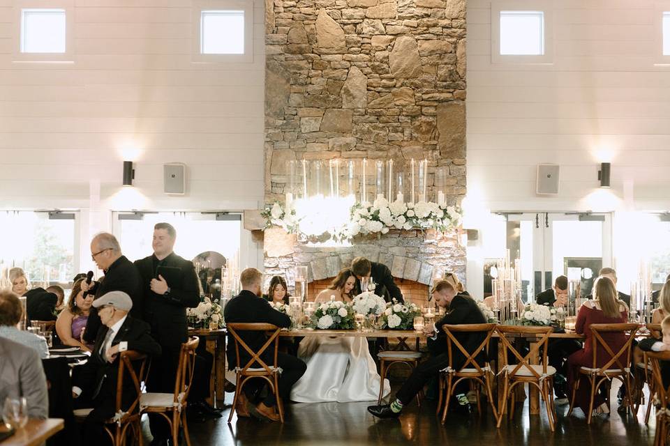 Headtable in Reception