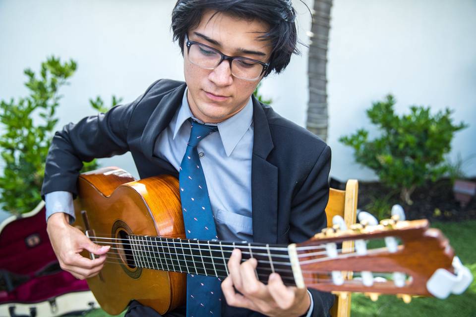 Brandon Mendez Guitar