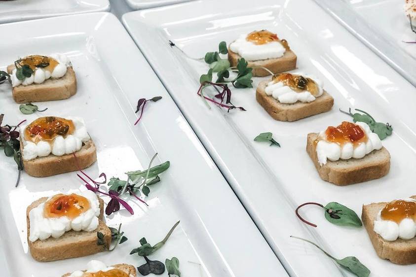 Texas goat cheese toasts