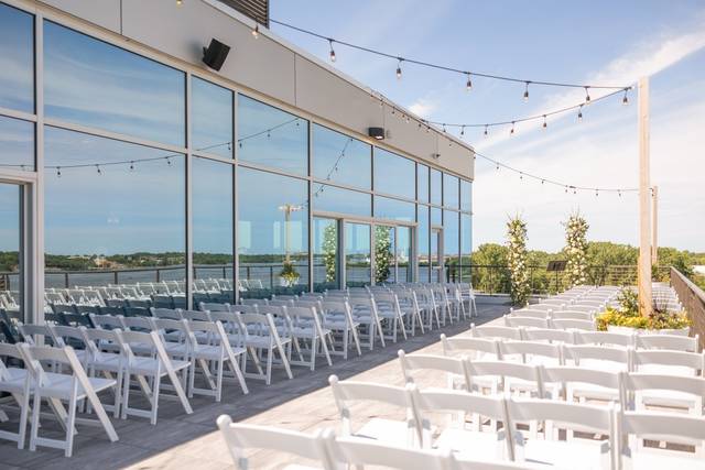 Outdoor ceremony