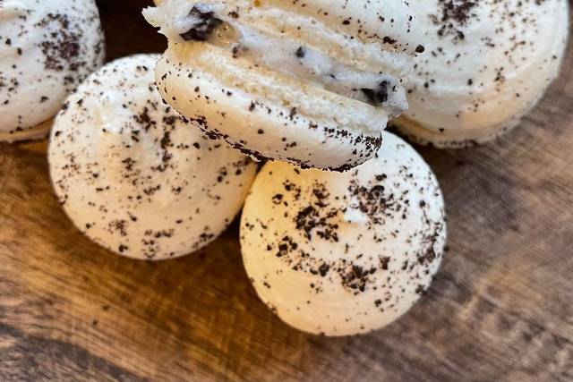 Oreo macarons