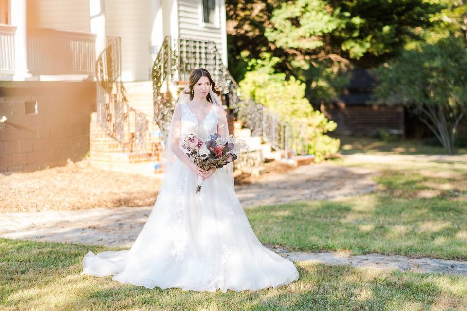 Bridal portrait side grounds