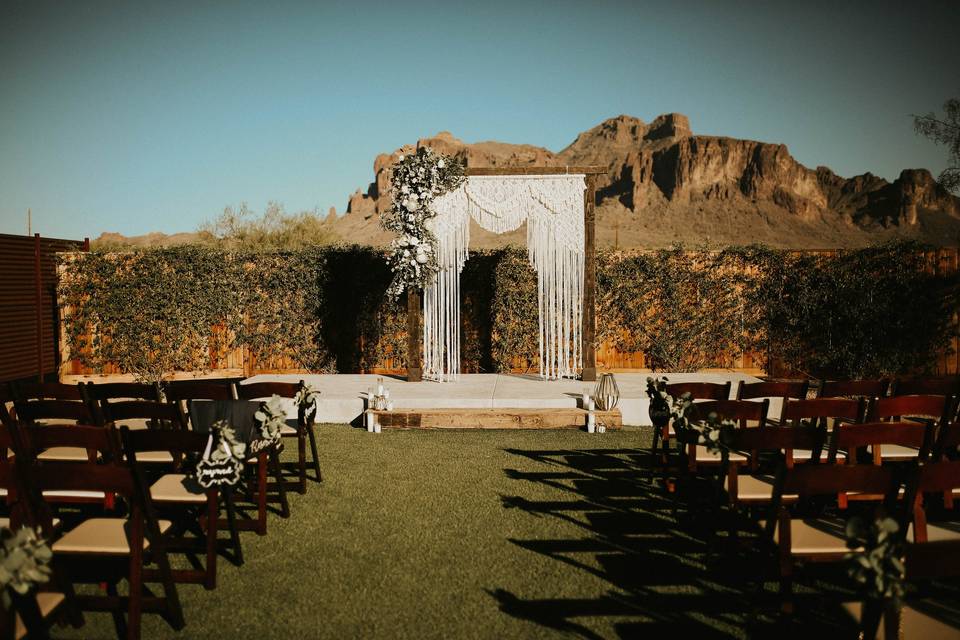 Outdoor venue| Kayla Fisher Photography