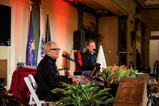 Piano Maniacs Dueling Pianos